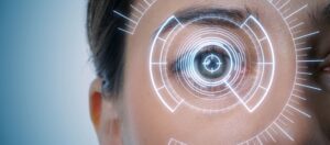 Akıllı Lens Mi Lazer Göz Ameliyatı Mı?