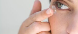Kontakt Lens Mi, Gözlük Mü Sizin İçin En İyisi Hangisi?