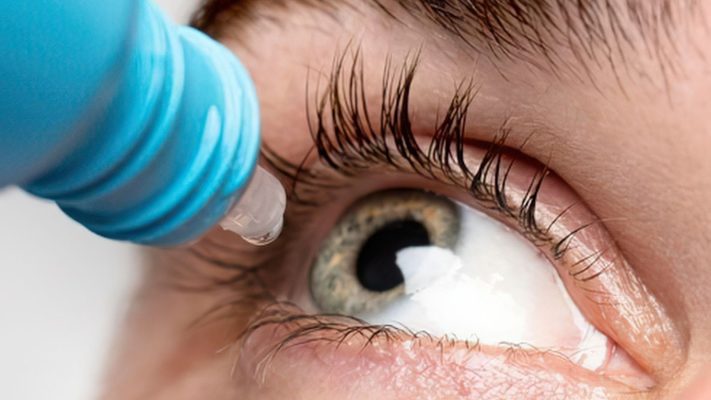 Antibiyotikli Goz Damlasi Nedir Kac Gun Kullanilir Antibiyotikli Göz Damlası Nedir? Kaç Gün Kullanılır?